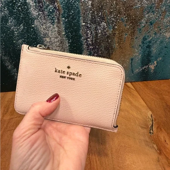 Kate Spade Minimalist Darcy Medium L-Zip Leather Card Holder Wallet-Light Fawn - Picture 2 of 10